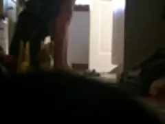 Rapidinha no banheiro com a esposa antes de sair
